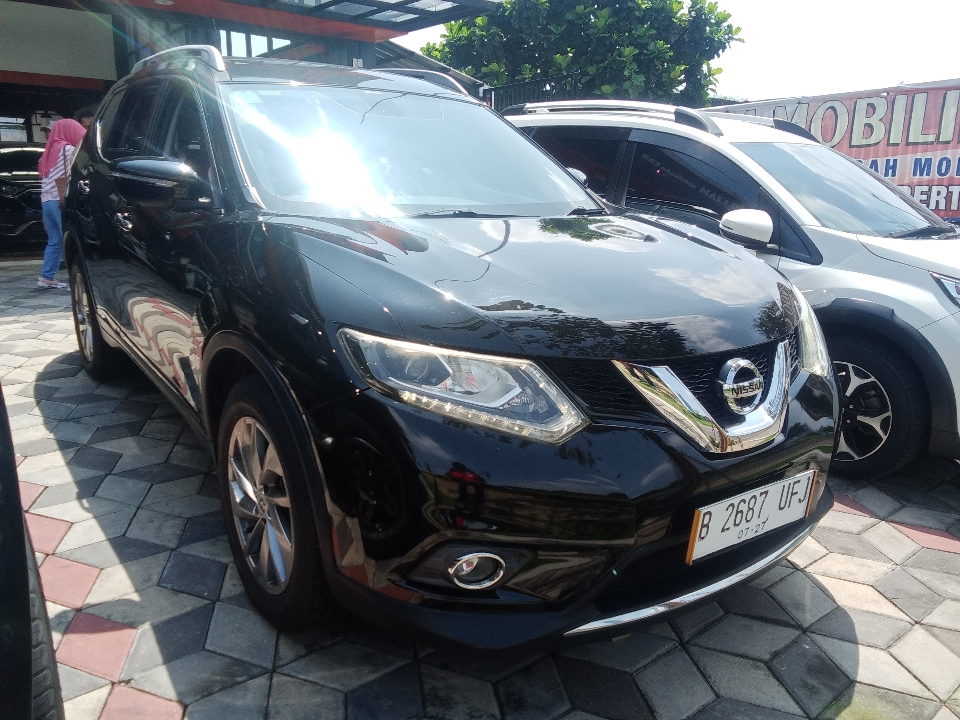 2017 Nissan X-Trail 2.5 - Foto 1 dari 6