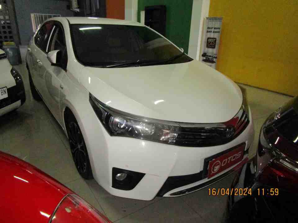 2016 Toyota Corolla Altis 1.8 V - Foto 1 dari 6