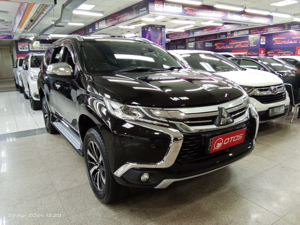 2019 Mitsubishi Pajero Sport 2.4 Dakar - Foto 1 dari 6