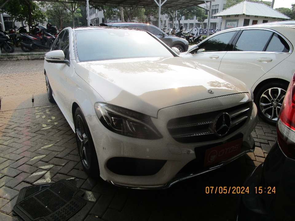 2018 Mercedes-Benz C300 2.0 - Foto 1 dari 6