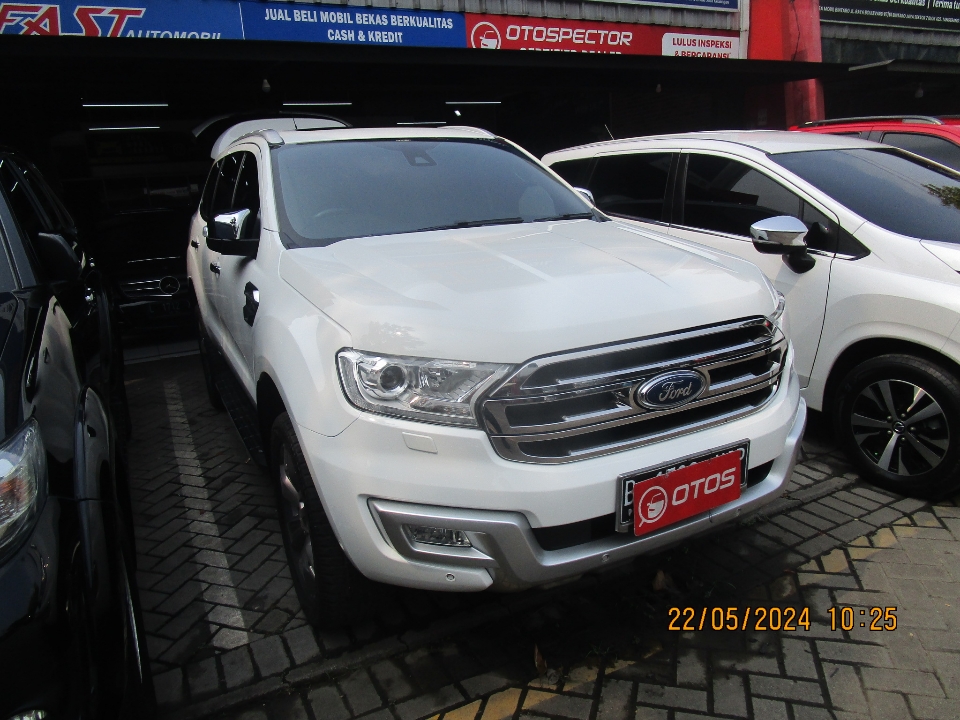 2015 Ford Everest 2.2 Titanium Plus - Foto 1 dari 6