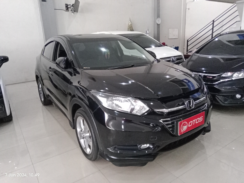 2018 Honda HR-V 1.5 E - Foto 1 dari 6