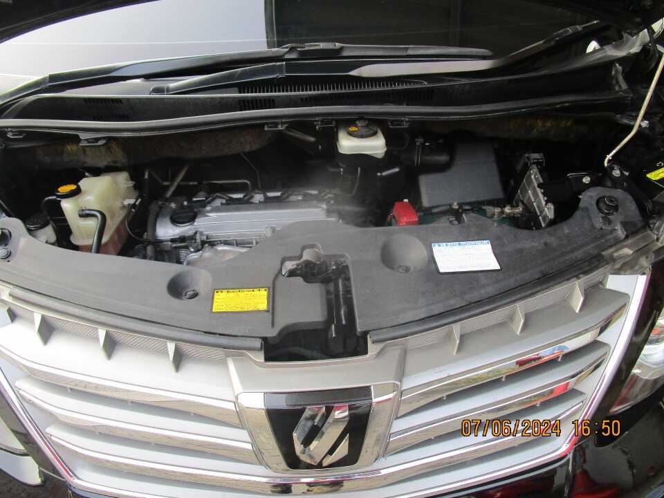 Foto Mobil Bekas Mesin Toyota Alphard 2.4 S tahun 2013
