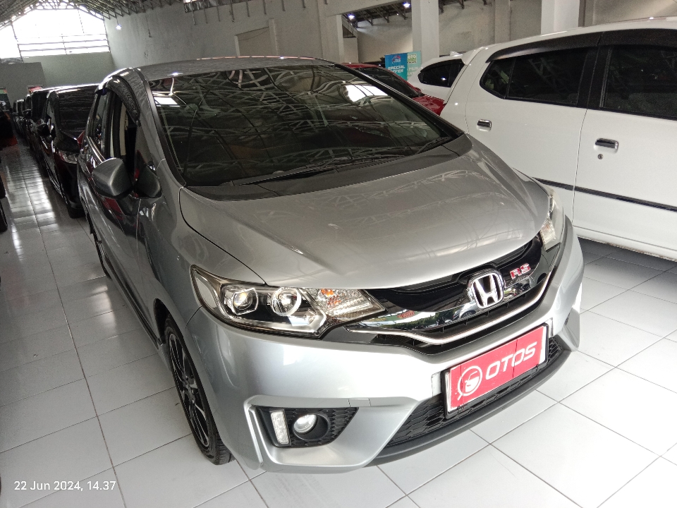 2016 Honda Jazz 1.5 RS - Foto 1 dari 6