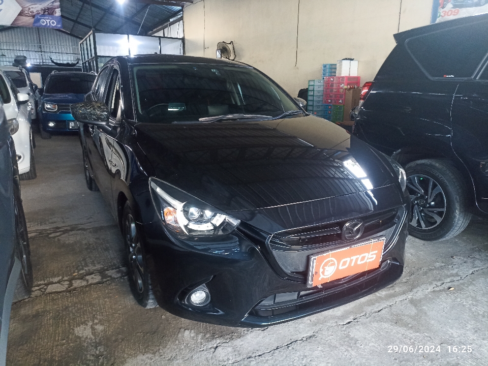 2015 Mazda 2 1.5 GT Skyactive - Foto 1 dari 6