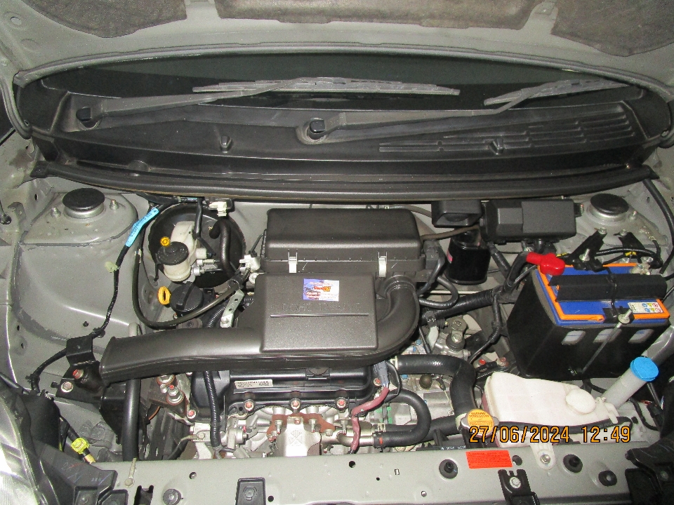 Foto Mobil Bekas Mesin Daihatsu Ayla 1.0 X tahun 2022