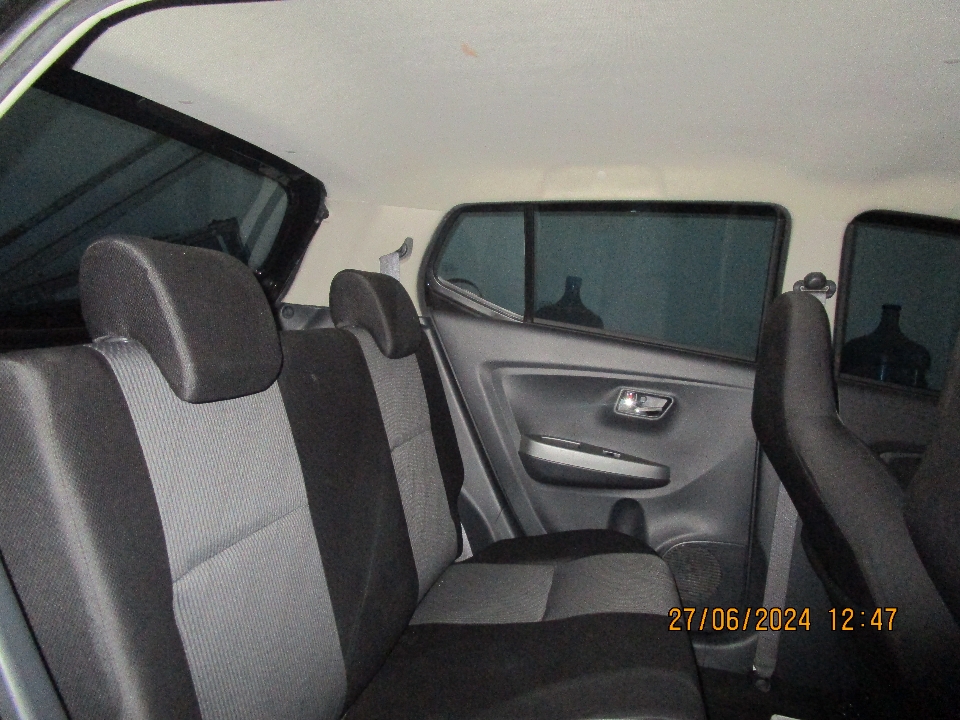 Foto Mobil Bekas Kabin Belakang Daihatsu Ayla 1.0 X tahun 2022