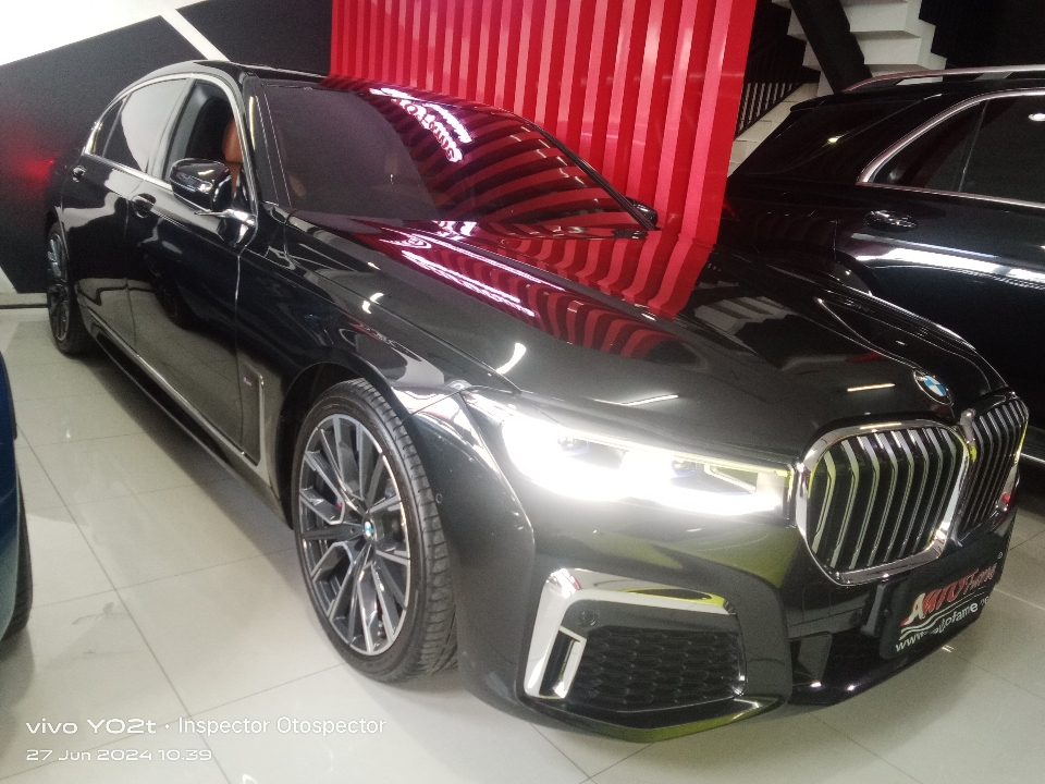 2019 BMW 730Li 2.0 - Foto 1 dari 6