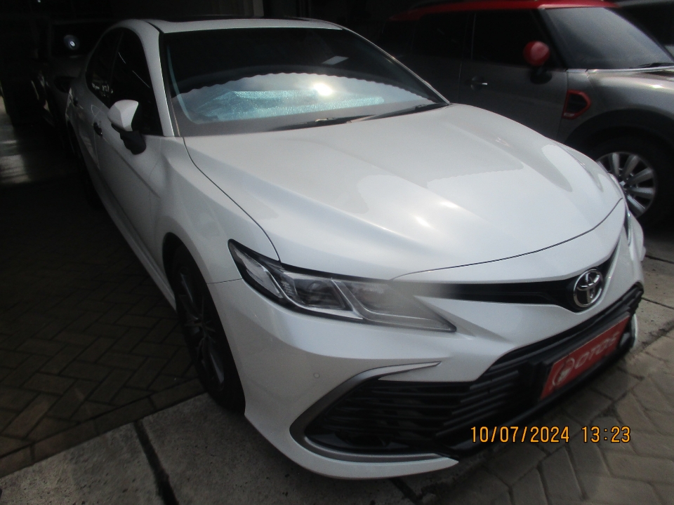 2022 Toyota Camry 2.5 V - Foto 1 dari 6