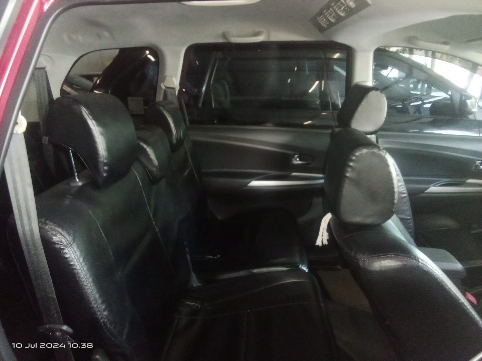 Foto Mobil Bekas Kabin Belakang Toyota Avanza 1.3 Veloz tahun 2016