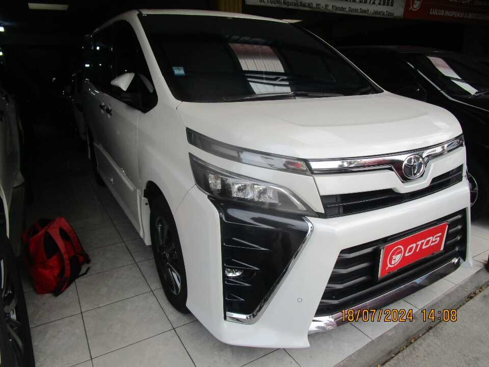 2018 Toyota Voxy 2.0 - Foto 1 dari 6