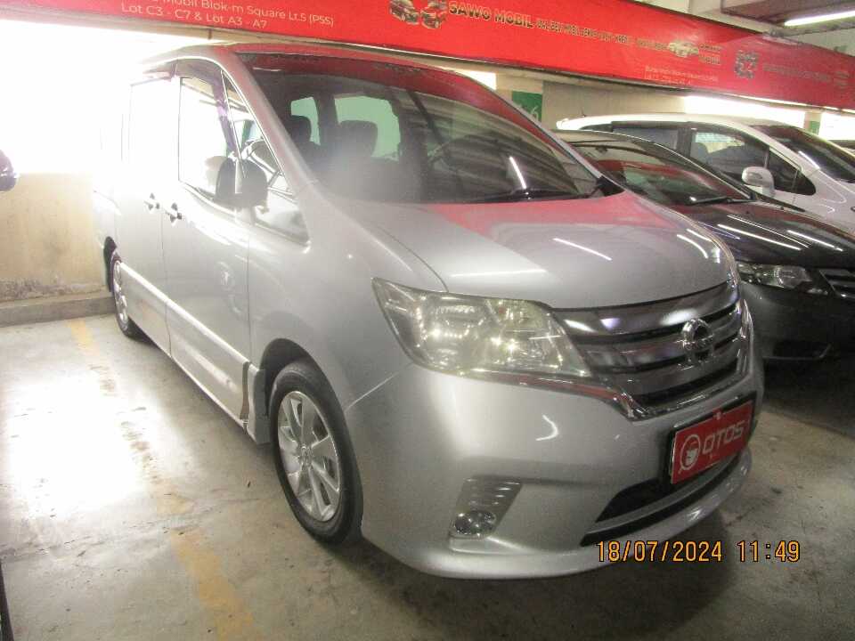 2014 Nissan Serena 2.0 Highway Star - Foto 1 dari 6
