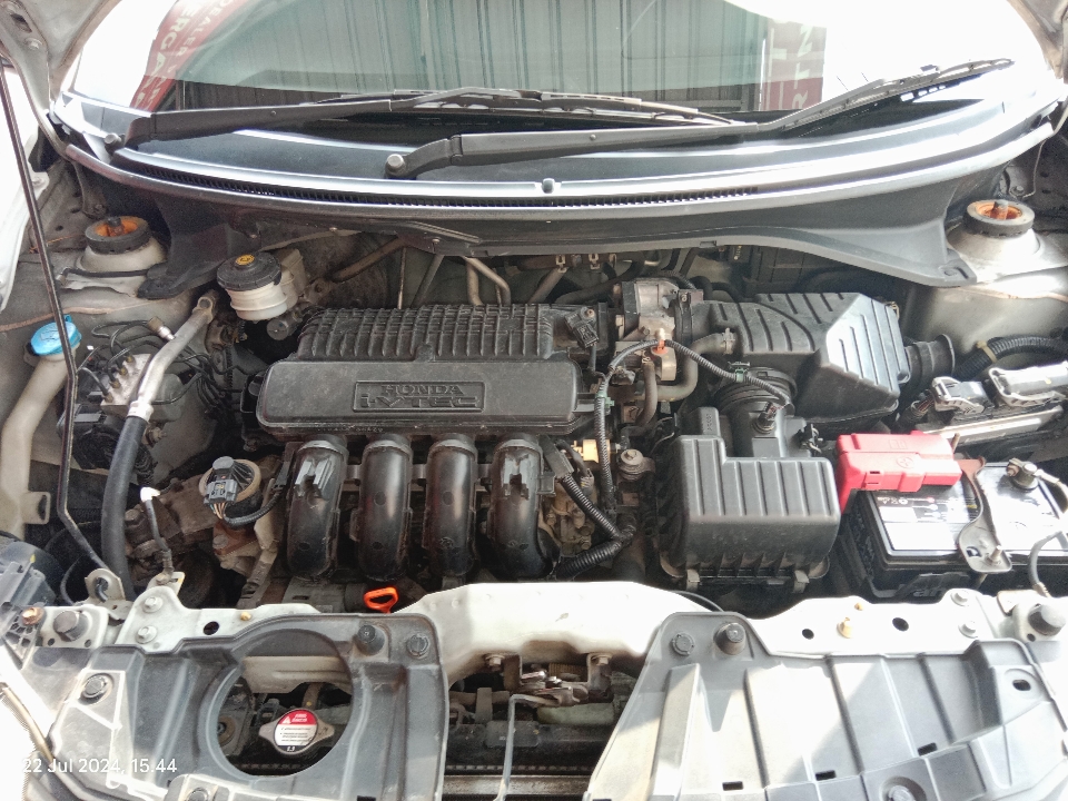 Foto Mobil Bekas Mesin Honda Mobilio 1.5 E tahun 2017
