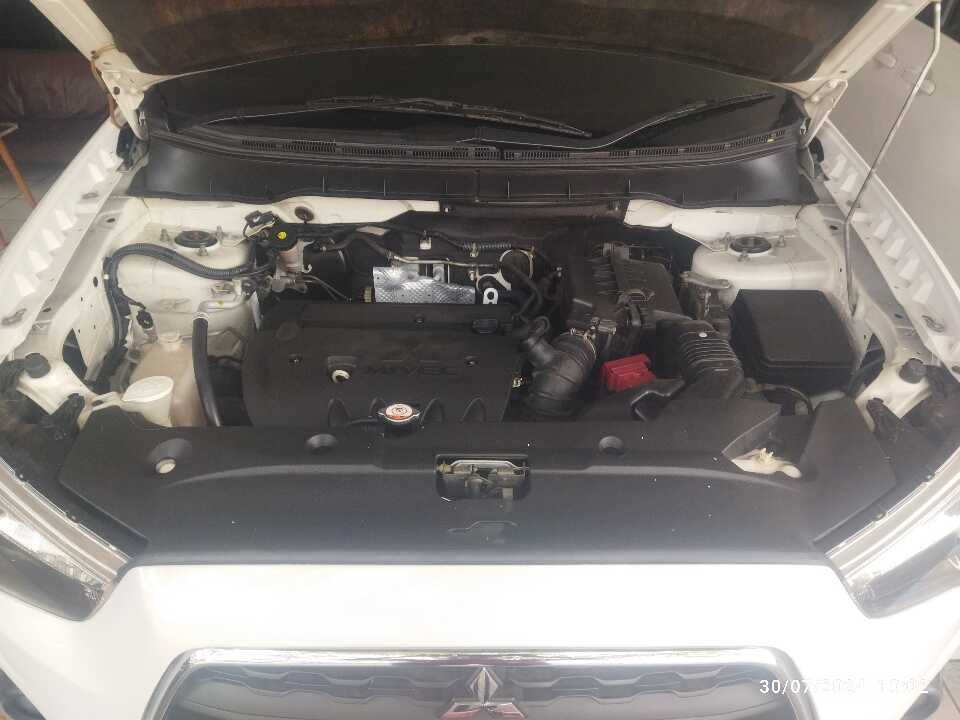 Foto Mobil Bekas Mesin Mitsubishi Outlander Sport 2.0 tahun 2018