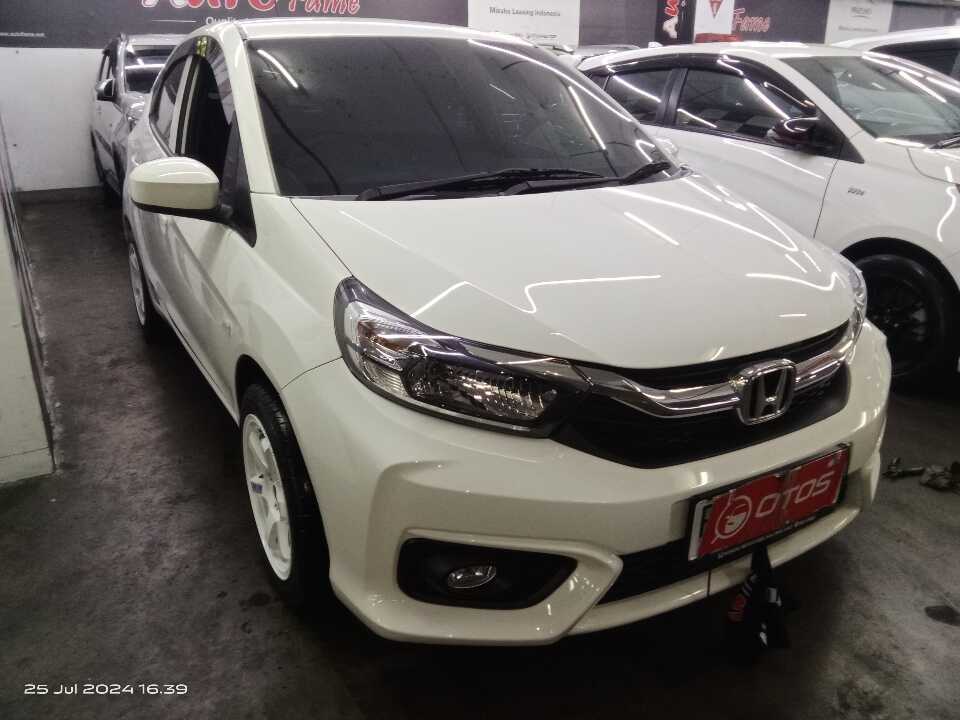 2022 Honda Brio 1.2 Satya E - Foto 1 dari 6