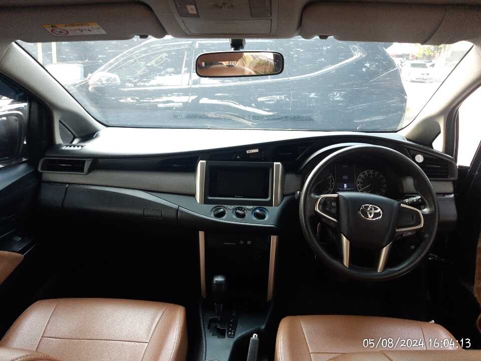 Foto Mobil Bekas Dashboard Toyota Innova 2.0 G tahun 2019