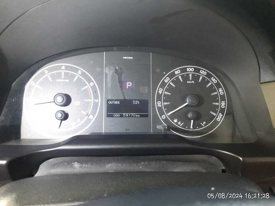 Foto Mobil Bekas Odometer Toyota Innova 2.0 G tahun 2019