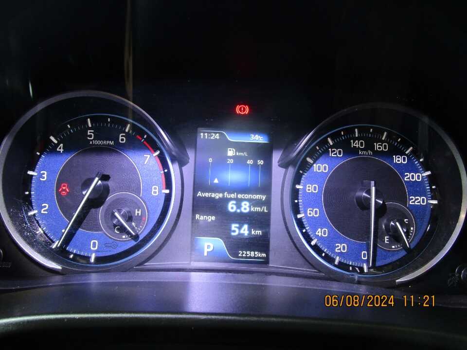 Foto Mobil Bekas Odometer Suzuki Ertiga 1.4 tahun 2022