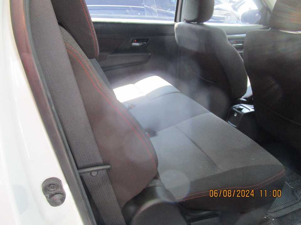 Foto Mobil Bekas Kabin Belakang Suzuki Ertiga 1.4 tahun 2022
