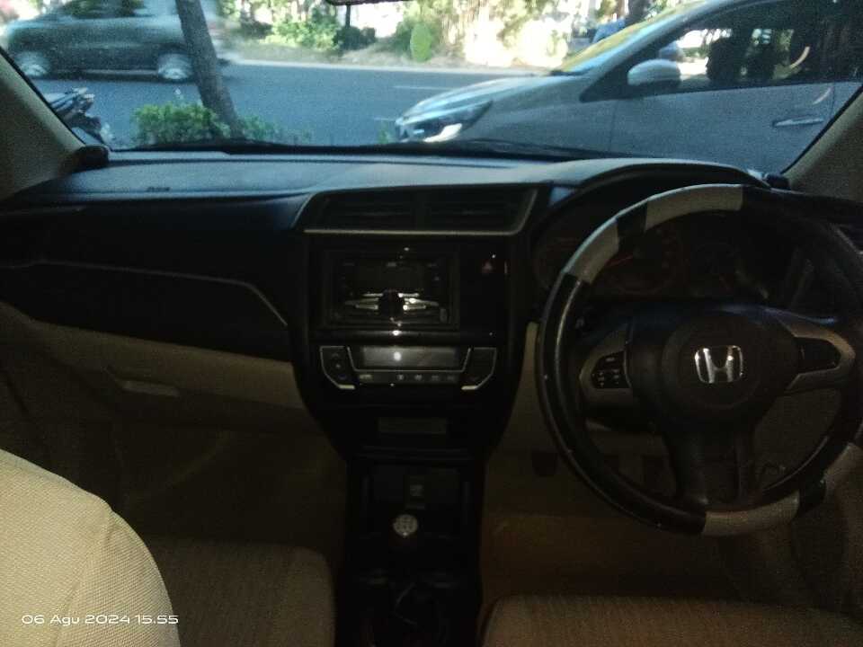 Foto Mobil Bekas Dashboard Honda Brio 1.2 Satya E tahun 2016