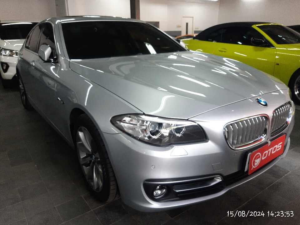 2014 BMW 520i 2.0 - Foto 1 dari 6