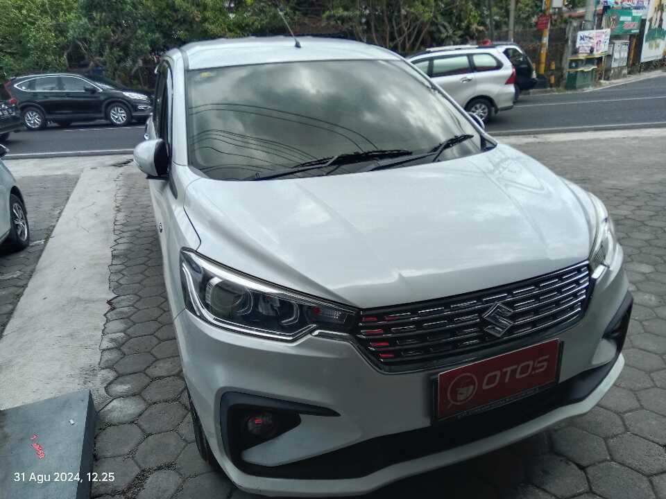 2019 Suzuki Ertiga 1.5 GX - Foto 1 dari 6