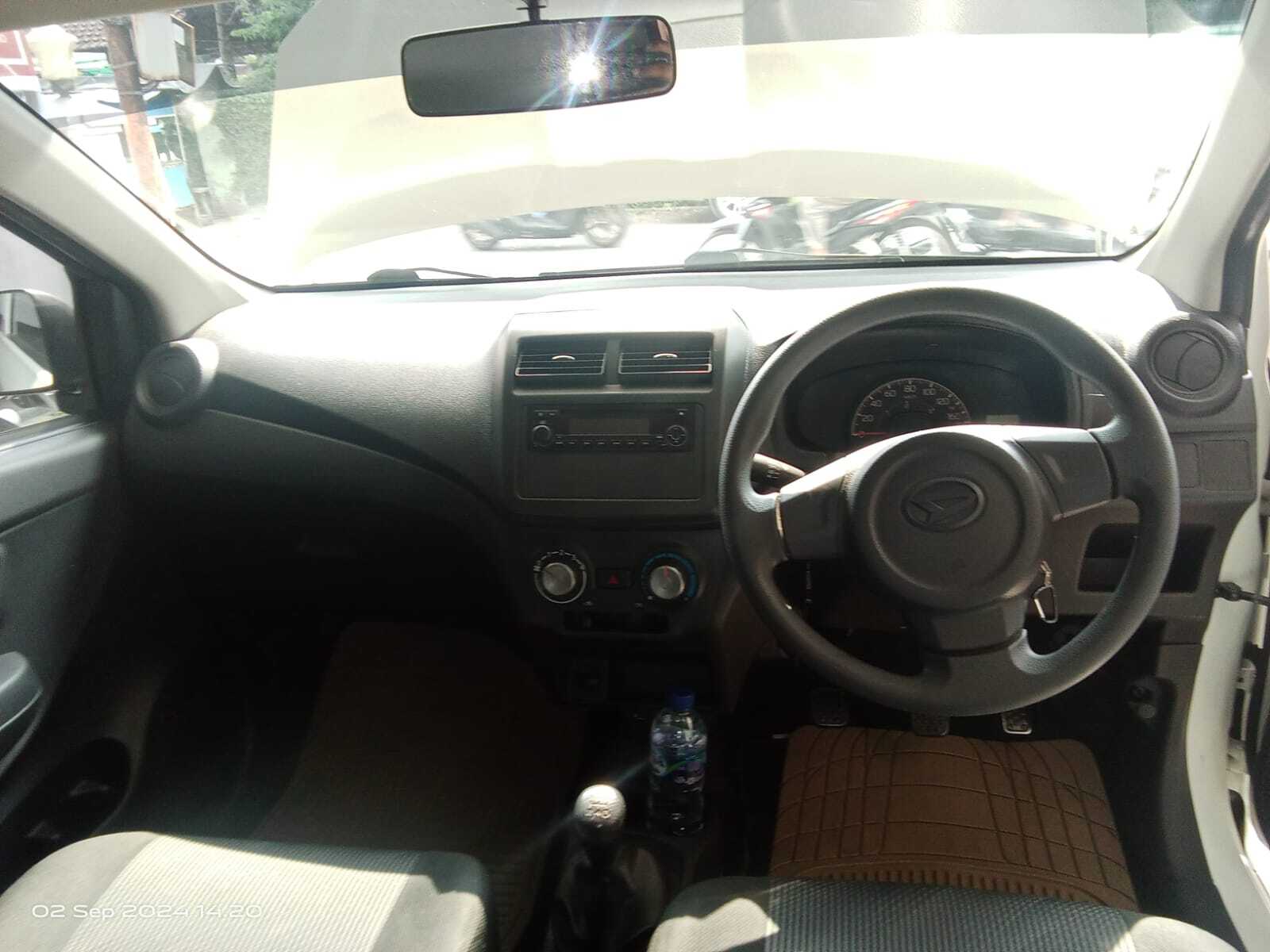 Foto Mobil Bekas Dashboard Daihatsu Ayla 1.0 D tahun 2021
