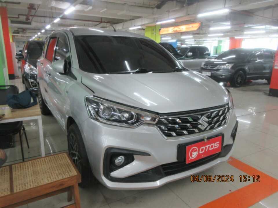 2023 Suzuki Ertiga 1.5 - Foto 1 dari 6