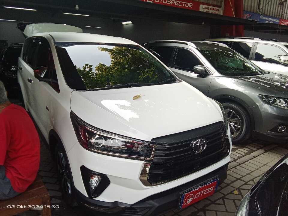 2021 Toyota Kijang Innova 2.0 Venturer