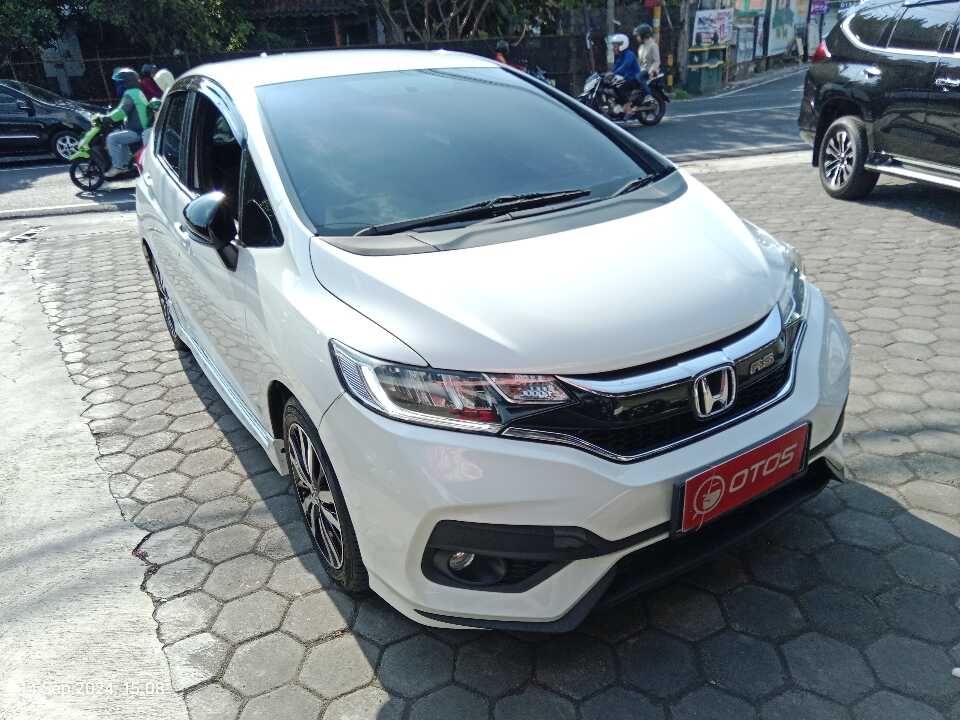 2020 Honda Jazz 1.5 RS - Foto 1 dari 6