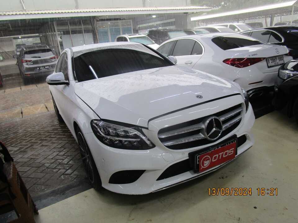 2019 Mercedes-Benz C200 1.5 - Foto 1 dari 6