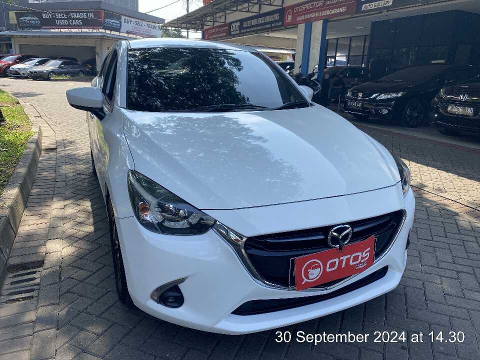 2017 Mazda 2 1.5 - Foto 1 dari 6