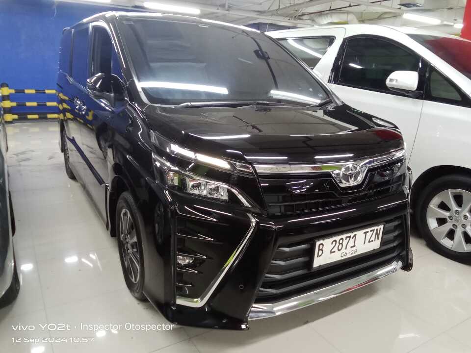 2018 Toyota Voxy 2.0