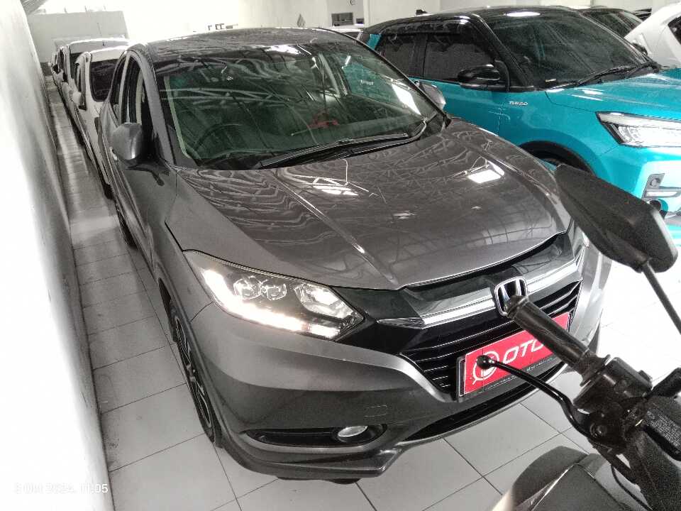 2016 Honda HR-V 1.8 RS - Foto 1 dari 6