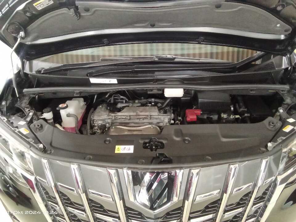 Foto Mobil Bekas Mesin Toyota Alphard 2.5 G tahun 2023