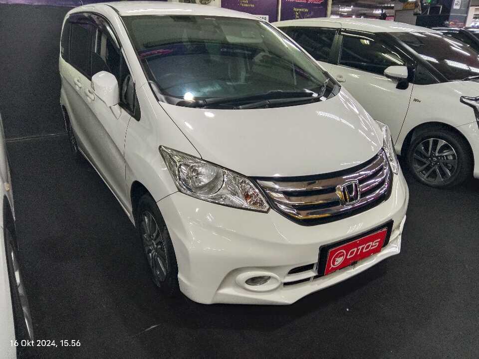 2015 Honda Freed 1.5 E - Foto 1 dari 6