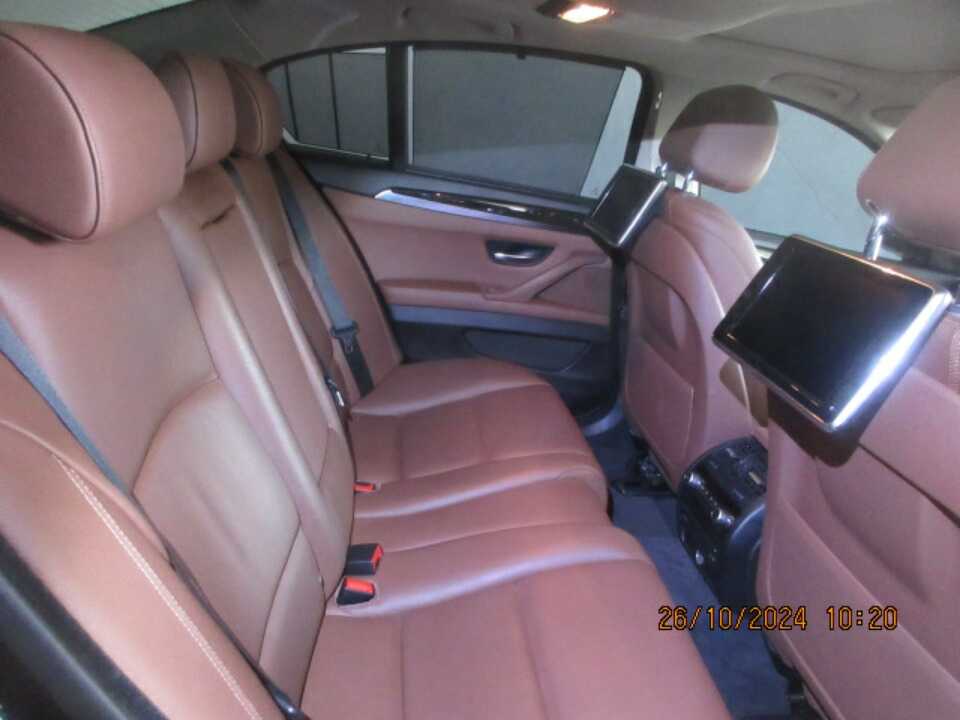 Foto Mobil Bekas Kabin Belakang BMW 528i 2.0 tahun 2016