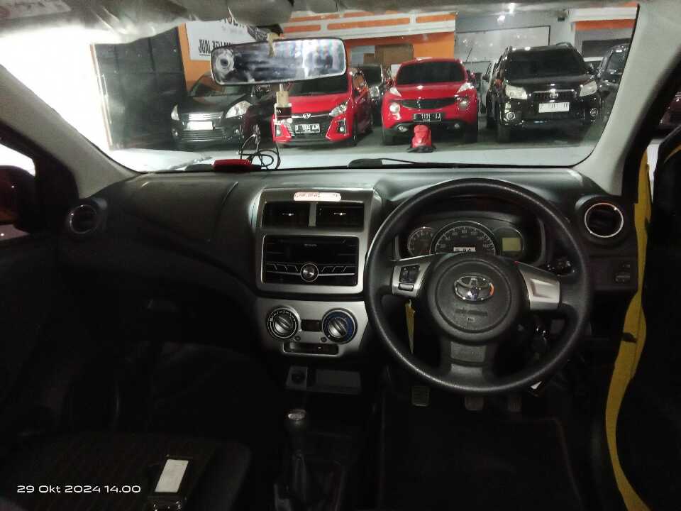 Foto Mobil Bekas Dashboard Toyota Agya 1.2 G tahun 2018