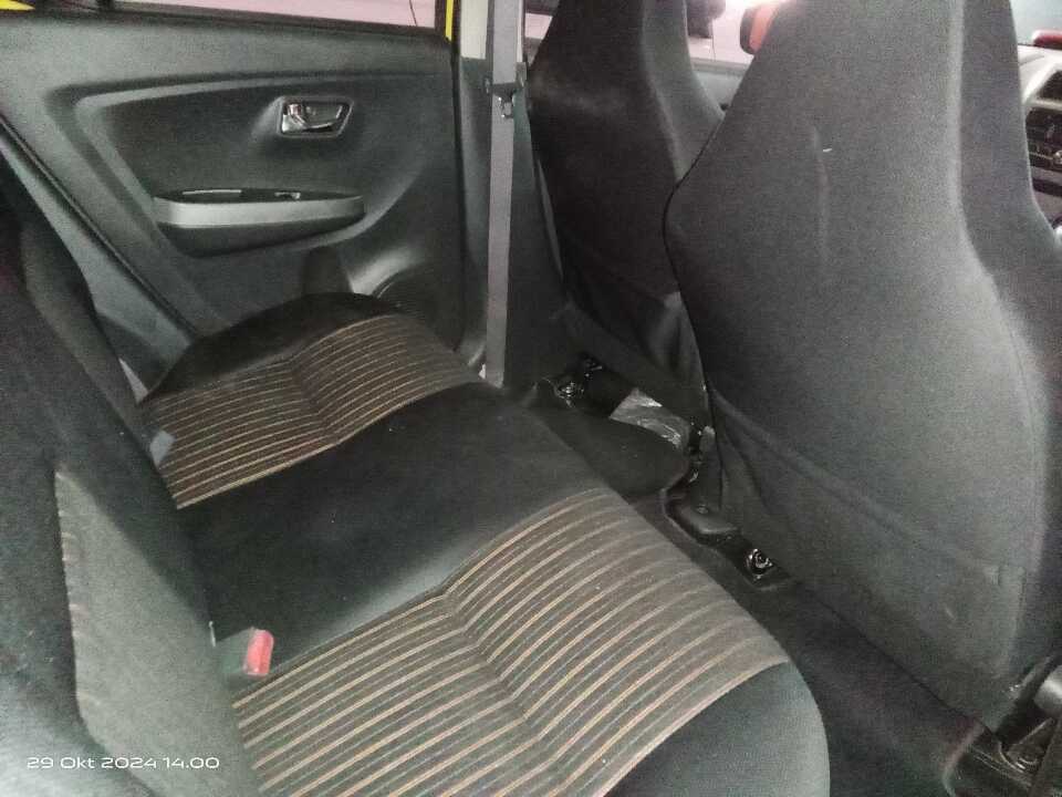 Foto Mobil Bekas Kabin Belakang Toyota Agya 1.2 G tahun 2018
