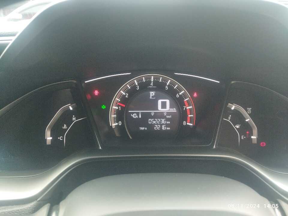 Foto Mobil Bekas Odometer Honda Civic 1.5 E tahun 2019