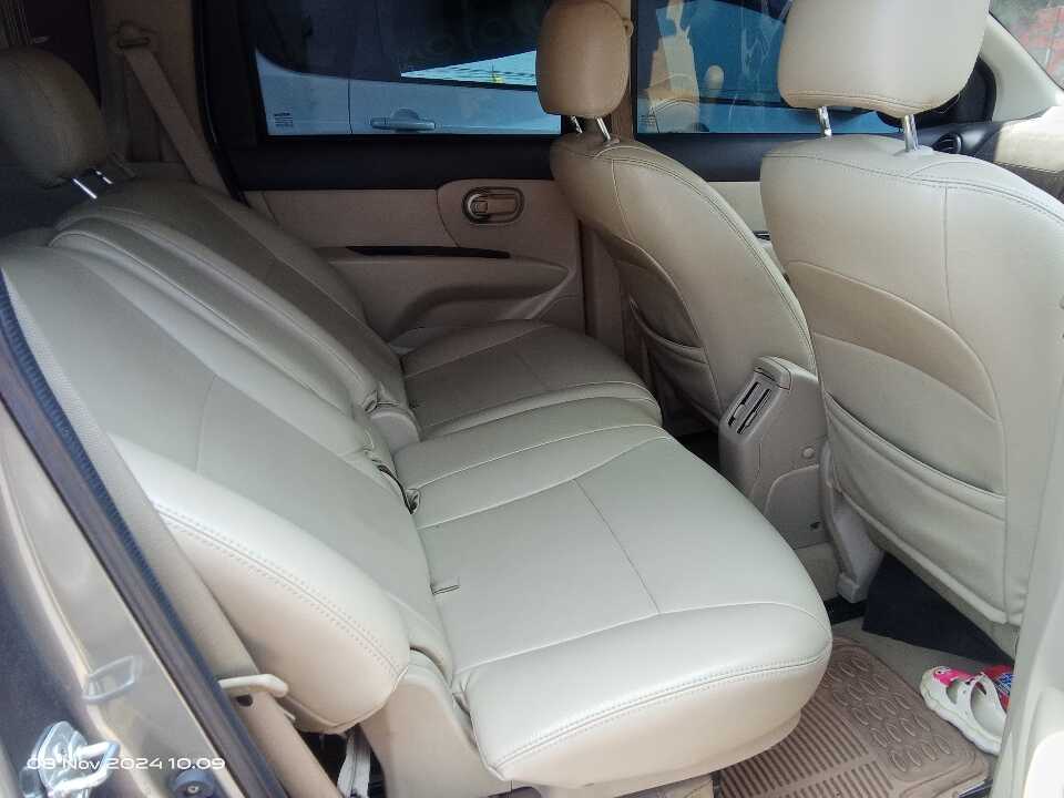 Foto Mobil Bekas Kabin Belakang Nissan Grand Livina 1.5 SV tahun 2016