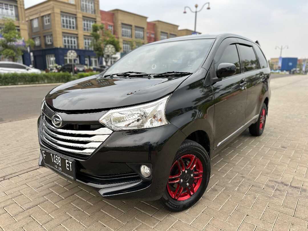 2015 Daihatsu Xenia 1.0 M - Foto 1 dari 10