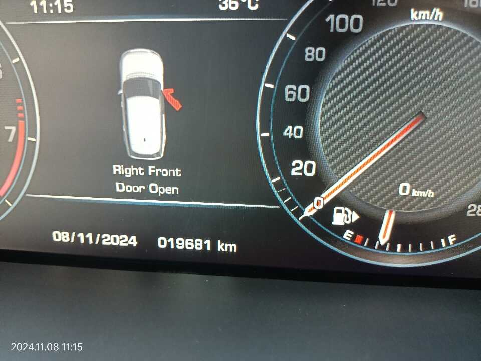 Foto Mobil Bekas Odometer Land Rover Range Rover 5.0 Autobiography LWB tahun 2014