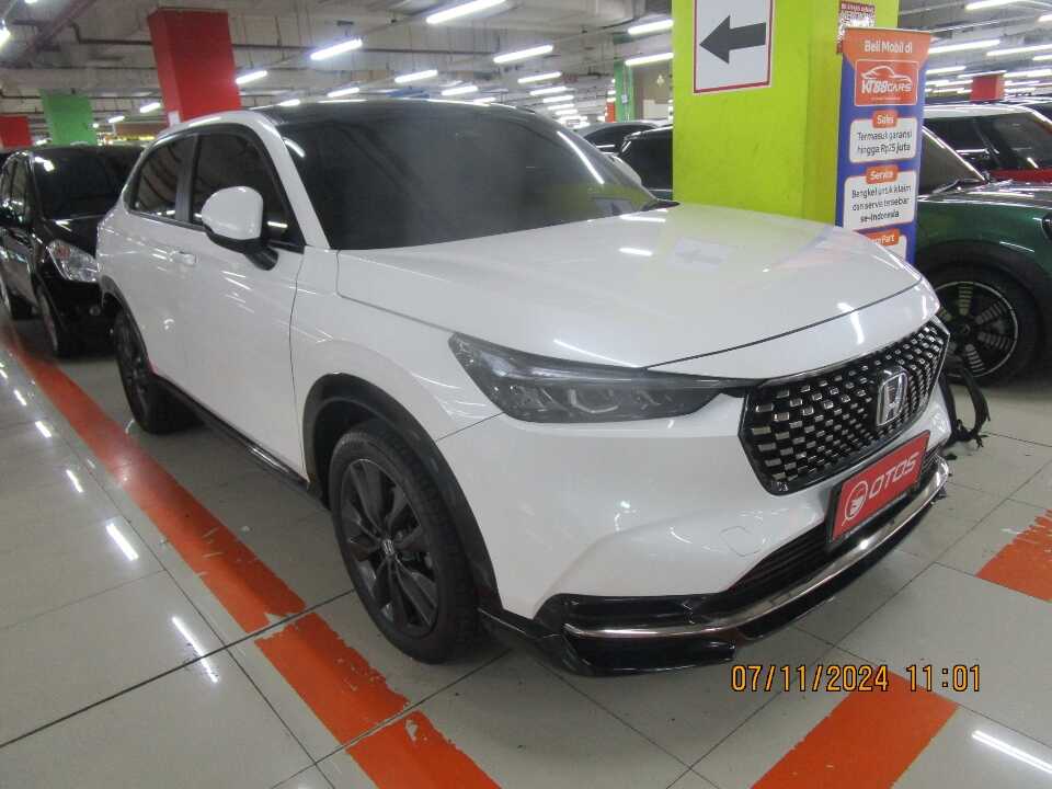 2022 Honda HR-V 1.5 Turbo RS - Foto 1 dari 6
