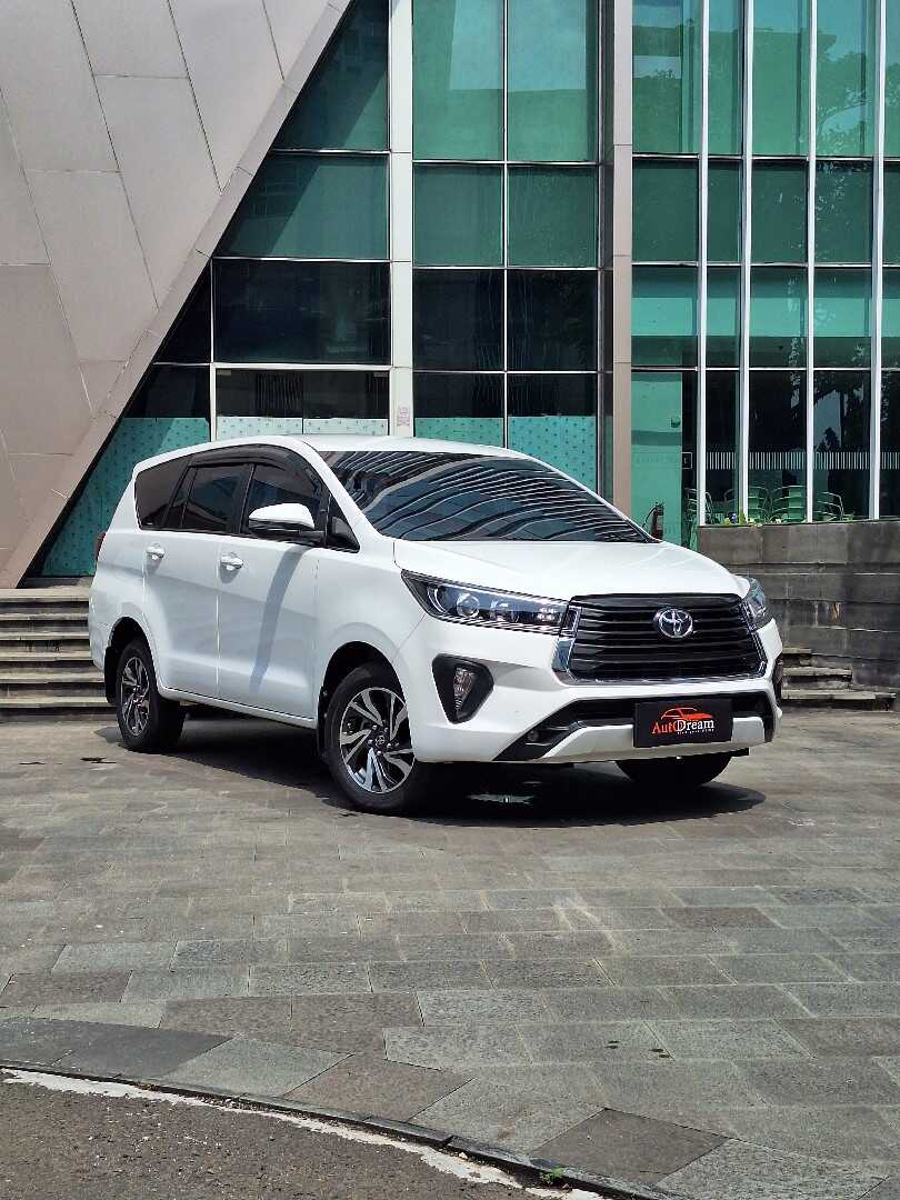 2022 Toyota Kijang Innova 2.4 V - Foto 1 dari 9