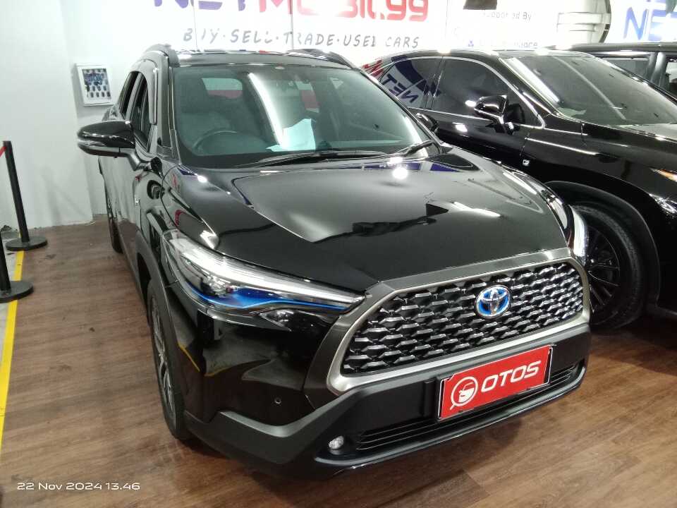 2022 Toyota Corolla Cross 1.8 Hybrid - Foto 1 dari 6