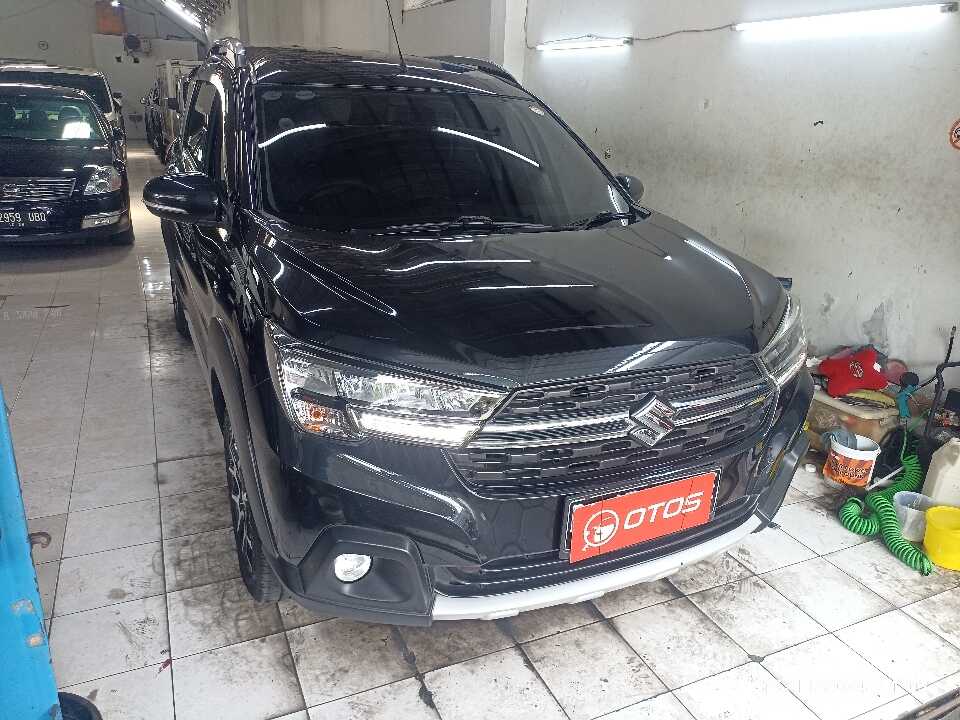 2020 Suzuki XL7 1.5 Alpha - Foto 1 dari 6