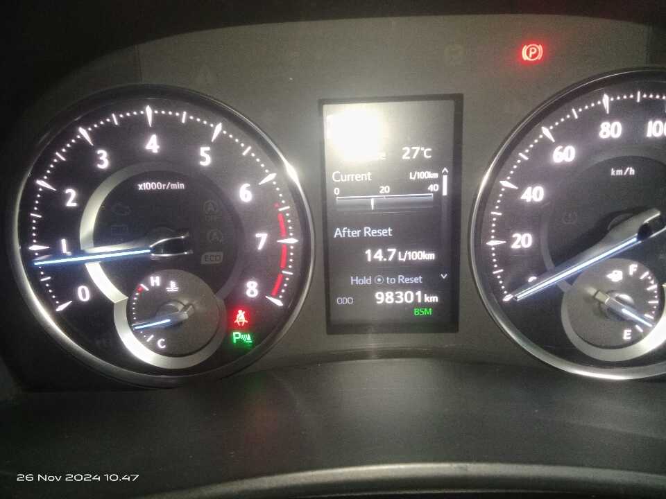 Foto Mobil Bekas Odometer Toyota Vellfire 2.5 G tahun 2018