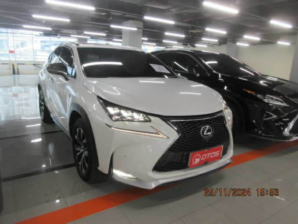 2016 Lexus NX 200t 2.0 F-Sport - Foto 1 dari 6