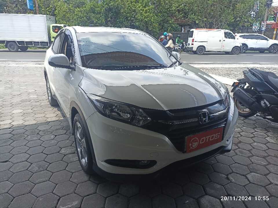 2018 Honda HR-V 1.5 E - Foto 1 dari 6
